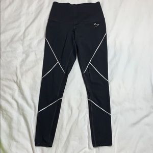 Laser Cut 7/8 Leggings